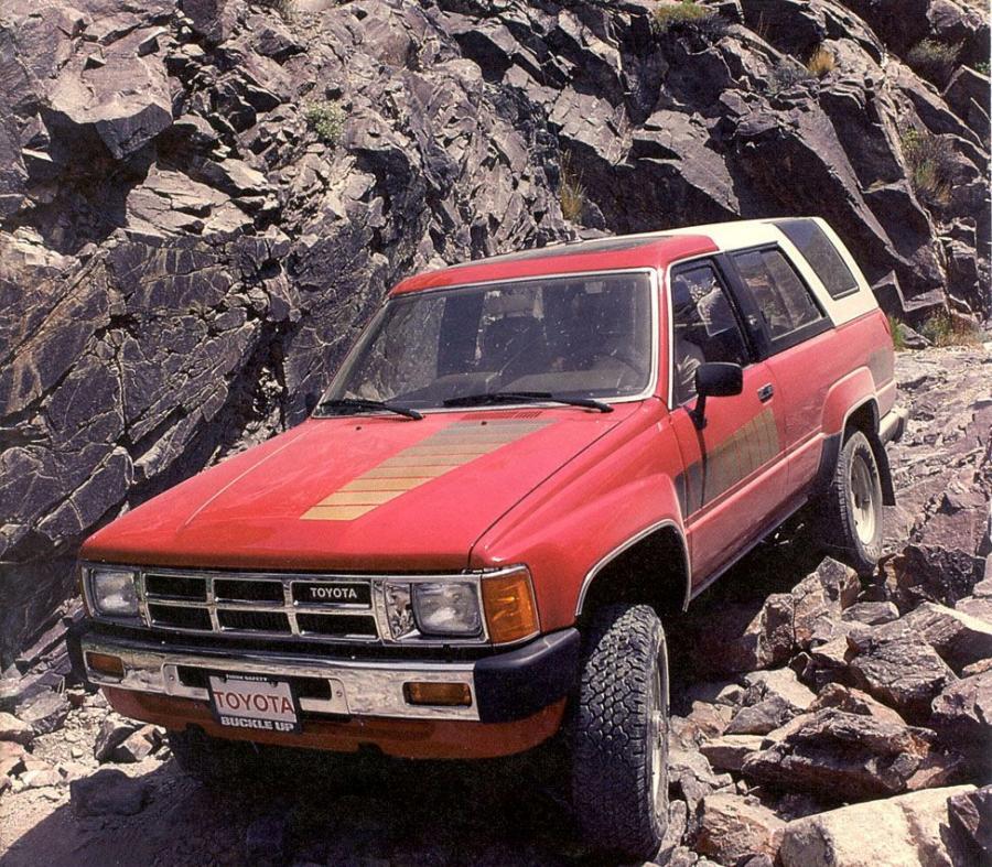  Toyota 4Runner (LN60) 1984 года  (фото 8 из 22)
